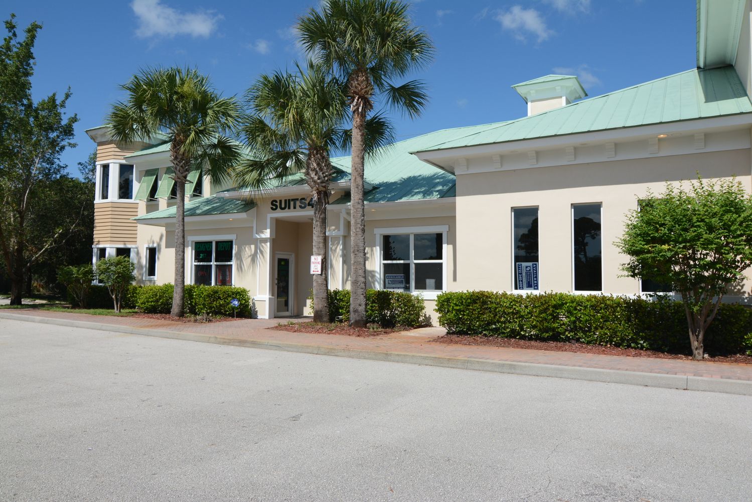 ST. JAMES PROFESSIONAL PLAZA: 219 NW Saint James Dr, Port St Lucie, FL 34983